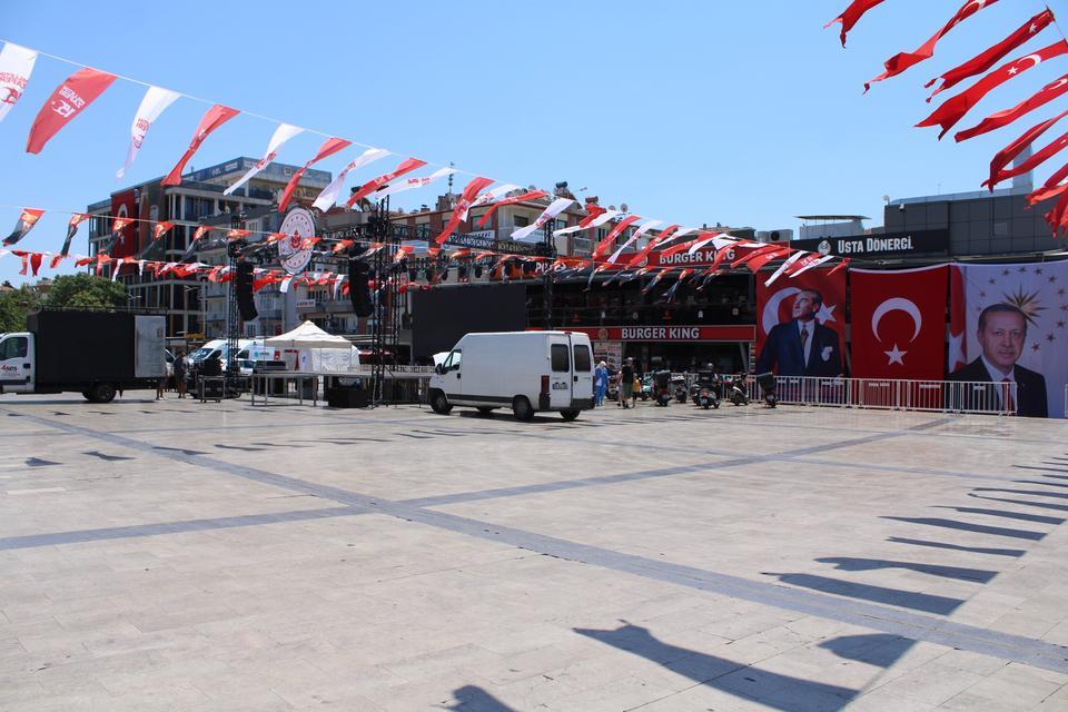 Aydın Kent Meydanı, 15 Temmuz kutlamalarına hazır
