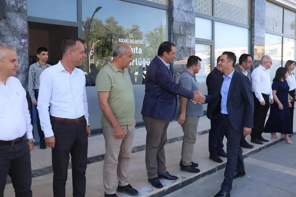 Koçarlı'nın yeni başkanı Arıcı mesaisine başladı