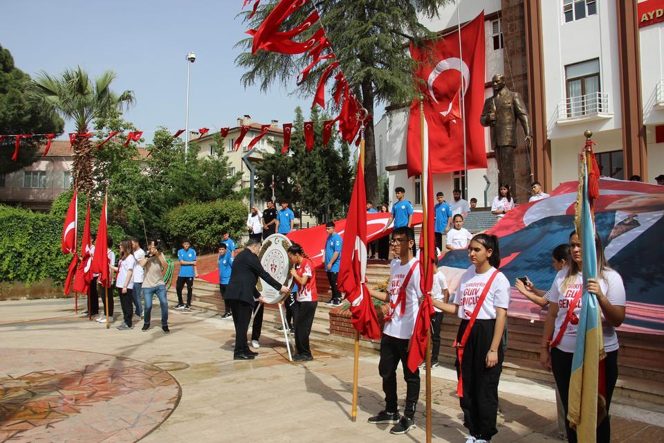 AYDIN'DA 19 MAYIS TÖRENLE KUTLANDI