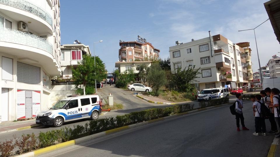 İNŞAAT BOYACISI BEKAR EVİNDE ÖLÜ BULUNDU