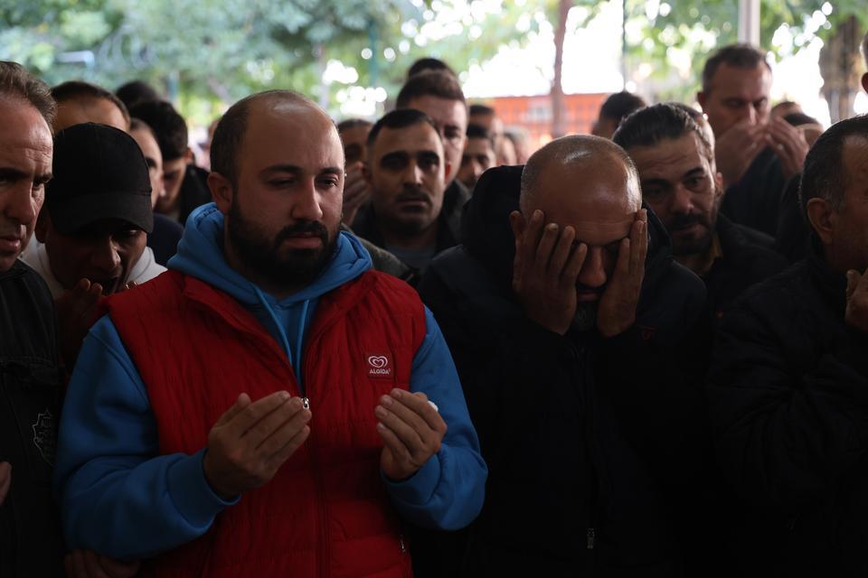 İLAÇLAMA KURBANI ALTAY TOPRAK BEBEĞE ACI VEDA: "OĞLUMU ÖLDÜRDÜLER"