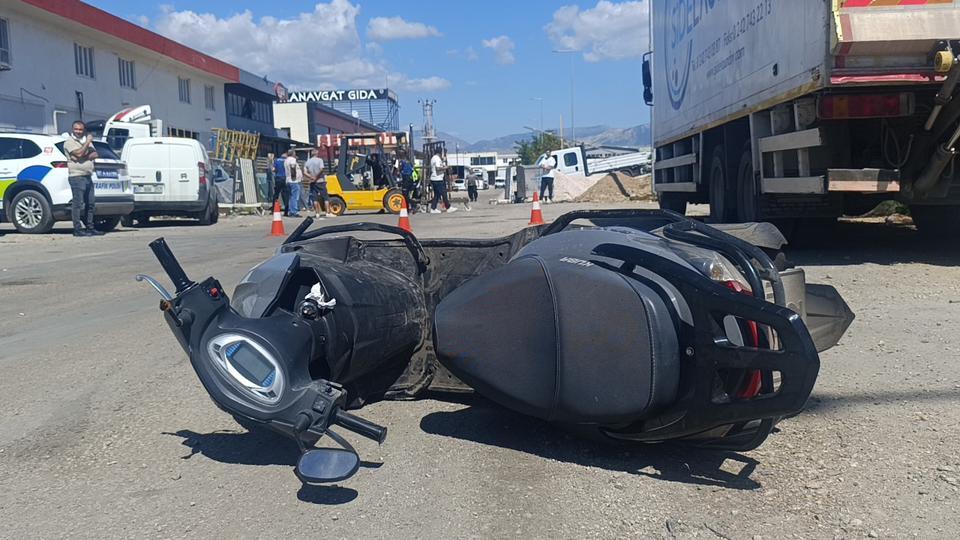 Motosiklet sürücüsü kaldırıldığı hastanede öldü