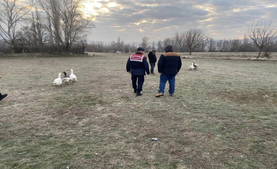 KAZ DÖVÜŞÜ YAPTIRAN 7 ŞAHSA SUÇÜSTÜ BASKIN: 72 BİN LİRA CEZA UYGULANDI