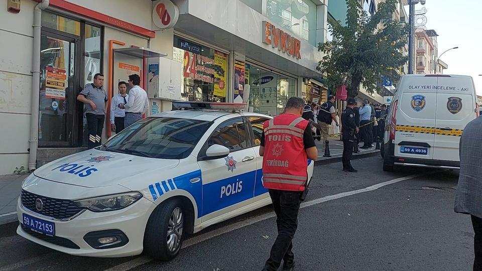 TEKİRDAĞ'DA PLATONİK AŞK DEHŞETİ: 1 ÖLÜ, BİRİ POLİS 4 YARALI