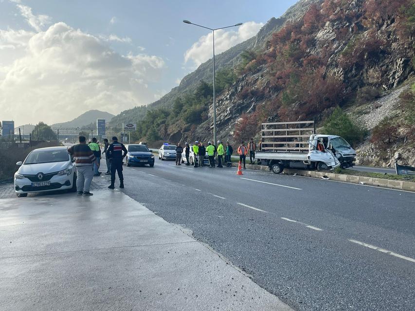 Söke'deki zincirleme trafik kazasında 1 kişi yaralandı