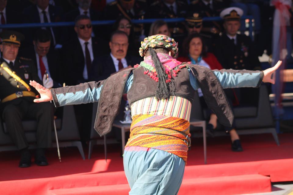 AYDIN'DA 29 EKİM CUMHURİYET BAYRAMI COŞKUYLA KUTLANDI