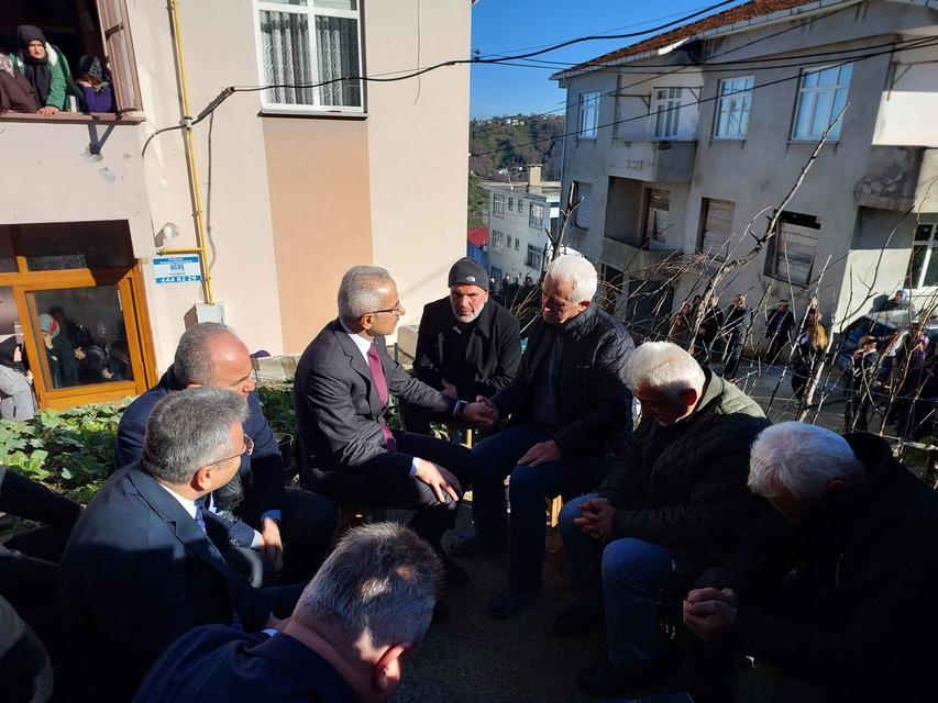 Silahlı saldırıda hayatını kaybeden 2 PTT görevlisi son yolculuklarına uğurlanıyor