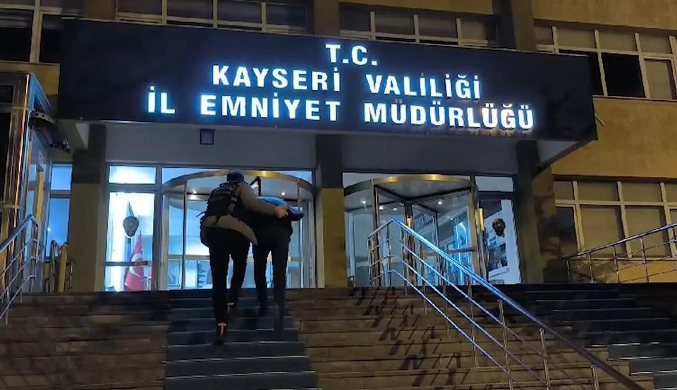 Kayseri'de uyuşturucu operasyonu: 2 gözaltı