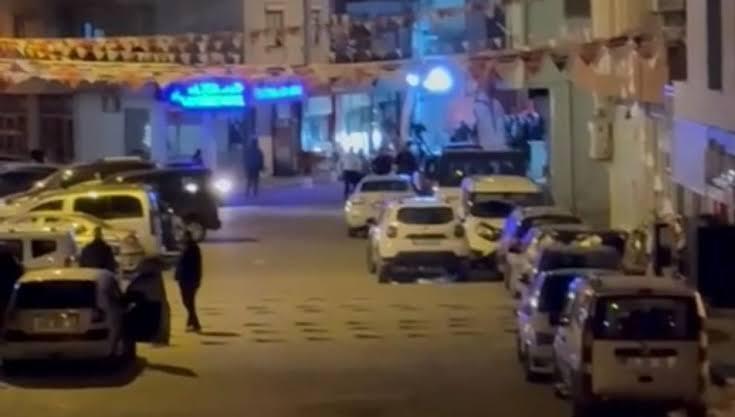 İzmir’de polislere silahlı saldırı: 2’si ağır 3 polis yaralı