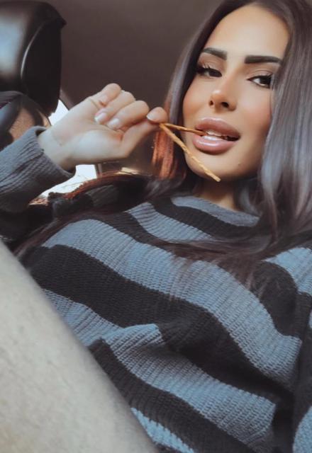 GENÇ DANSÇI EVİNDE ÖLÜ BULUNDU