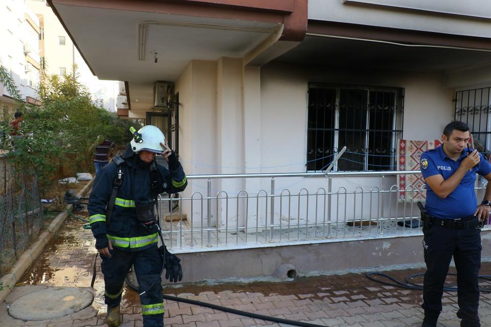 Gördüklerine inanamayan genç kız gözyaşlarını tutamadı