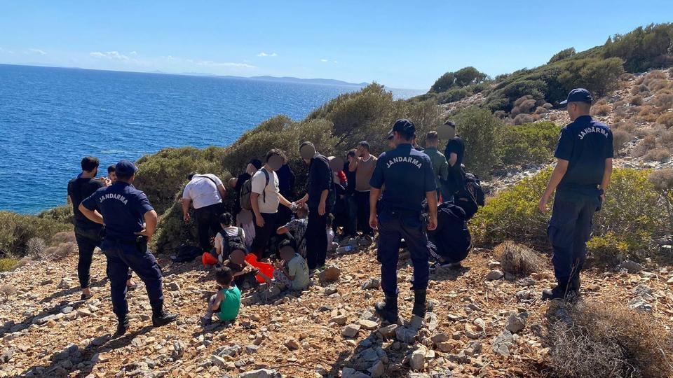 Kuşadası’nda 31 düzensiz göçmen yakalandı