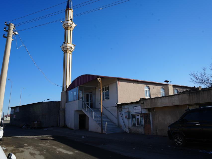 SANAYİ SİTESİ İÇİNDE BULUNAN CAMİNİN DE İÇİNDE OLDUĞU SOSYAL TESİSLER, KOOPERATİFİN BORCUNDAN DOLAYI İCRA YOLU İLE SATIŞA ÇIKARILDI