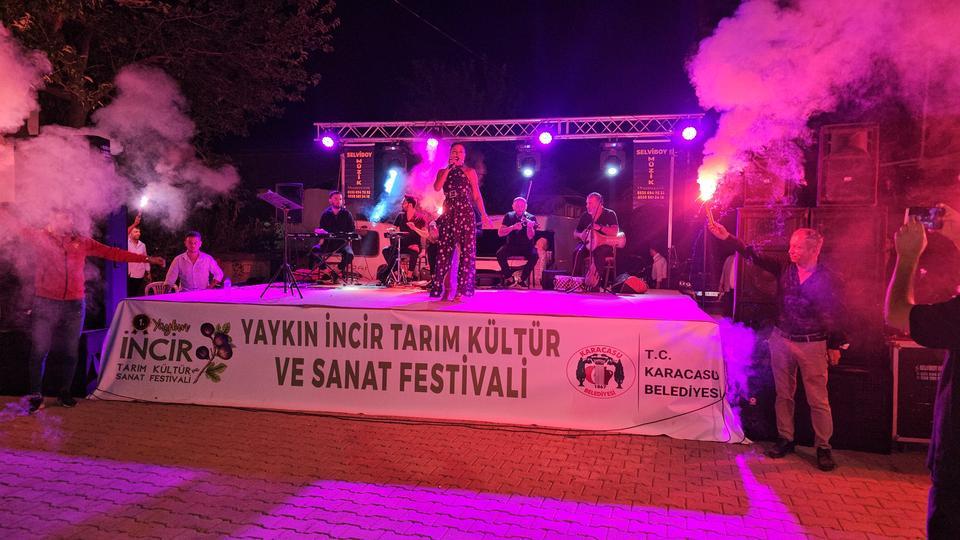 KARACASU'NUN YAYKIN İNCİRİ, FESTİVALLE TANITILDI