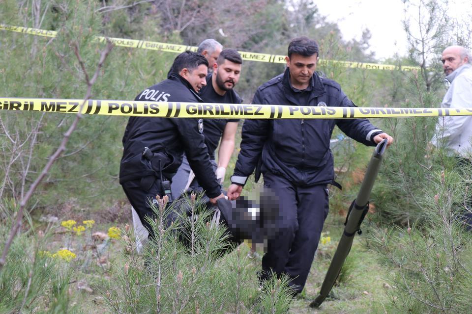 MANTAR ARAMAYA ÇIKTI, GÜVENLİKÇİNİN CESEDİNİ BULDU