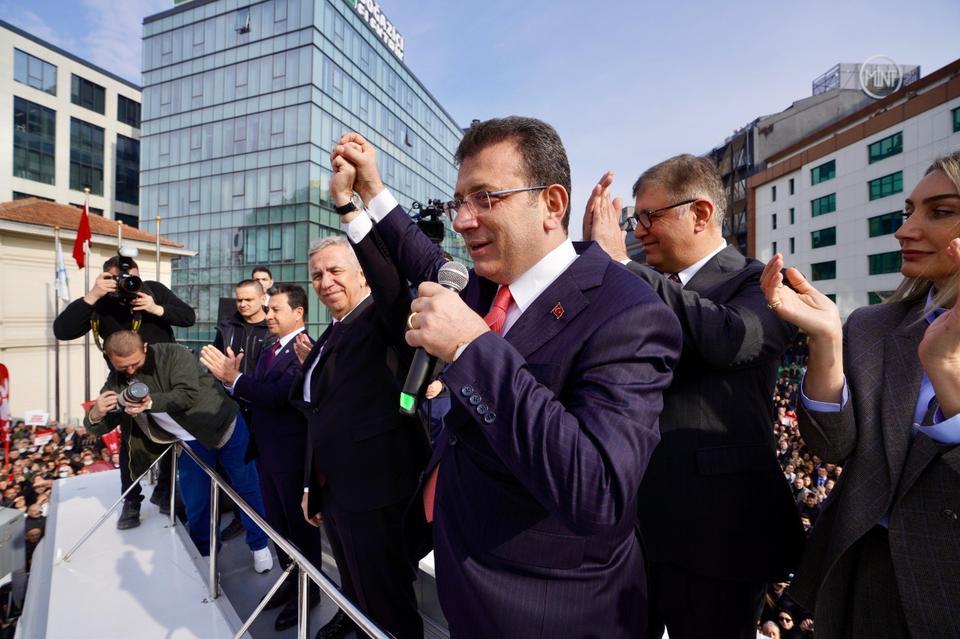 İmamoğlu İstanbul Adliyesine gelerek ifade verdi