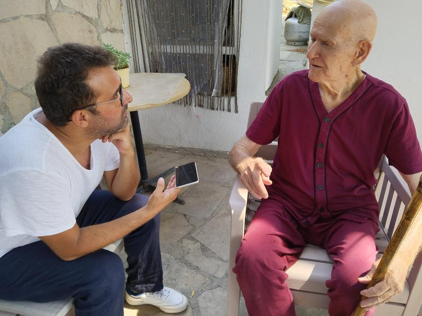 İbrahim Akkaya  kapısını tüm aratırmacılara  açması ile  tanınıyordu