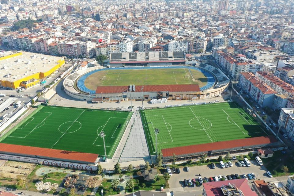 AYDIN'IN ADNAN MENDERES STADYUMU İÇİN DÜĞMEYE BASILDI, YIKIM İÇİN İHALE ÇIKACAK