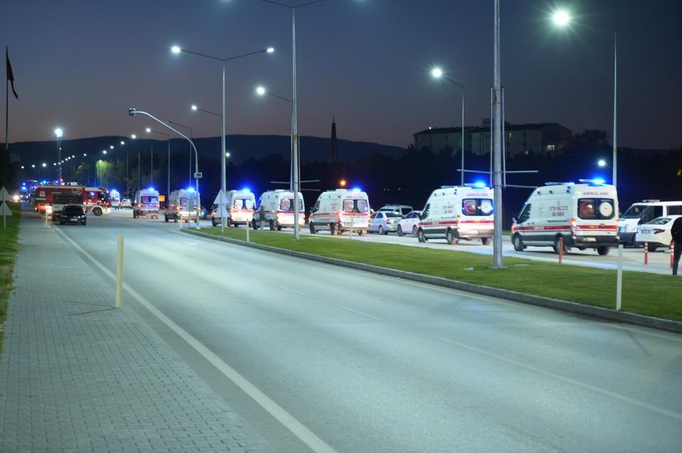 TUSAŞ'A YÖNELİK TERÖR SALDIRISINDA YARALANAN 14 KİŞİ HASTANELERE KALDIRILDI