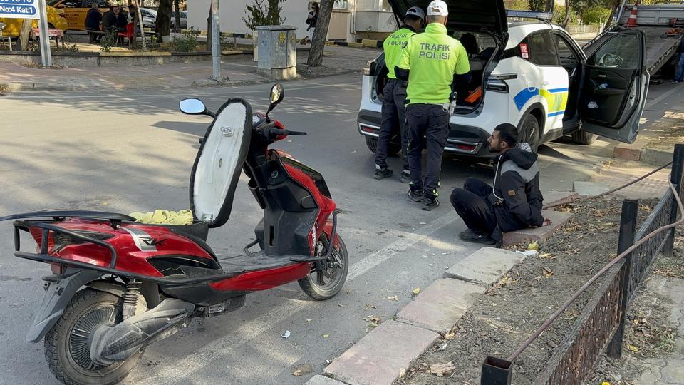 POLİSTEN KAÇAN MOTOSİKLET SÜRÜCÜSÜ KOVALAMACA SONUCU YAKALANDI