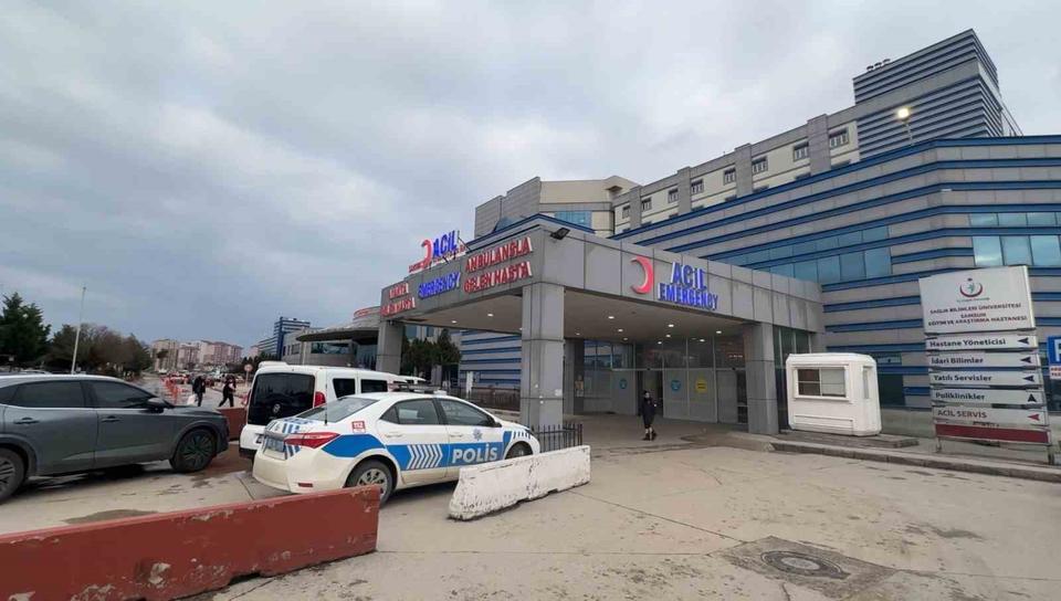 L SAMSUN (İHA) – SAMSUN’DA ARACI İÇİNDE BAŞINDAN TABANCAYLA VURULAN 26 YAŞINDAKİ POLİS MEMURU GENÇ KADIN HAYATINI KAYBETTİ. (FURKAN  ABREK ÜNAL/SAMSUN-İHA)