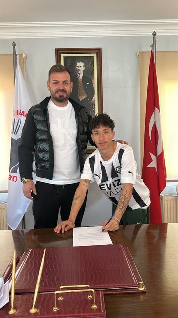 KUŞADASISPOR, TRANSFERİN SON GÜNÜNDE GAZA BASTI