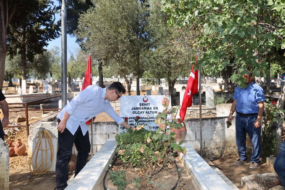 ŞEHİT JANDARMA ER ALTUN MEZARI BAŞINDA ANILDI