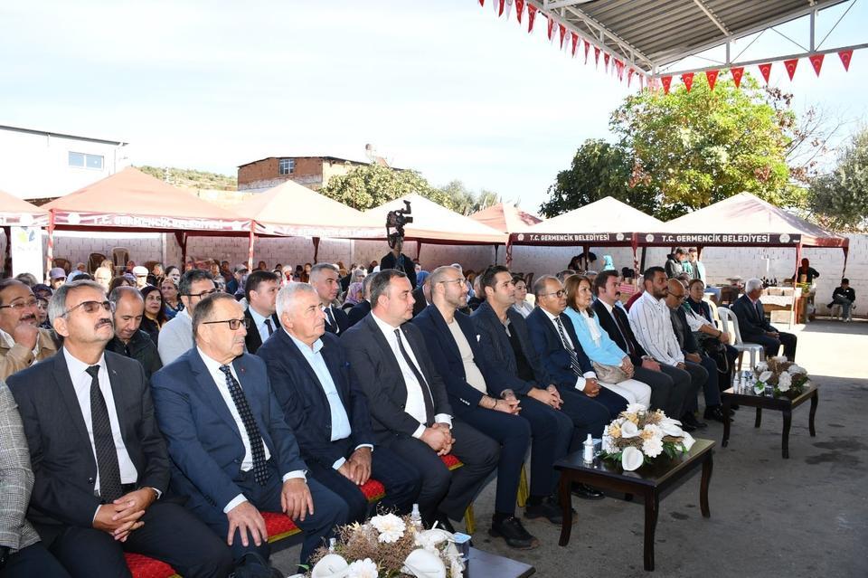 GERMENCİK'TE ZEYTİNYAĞI AÇILIŞ FESTİVALİ DÜZENLENDİ