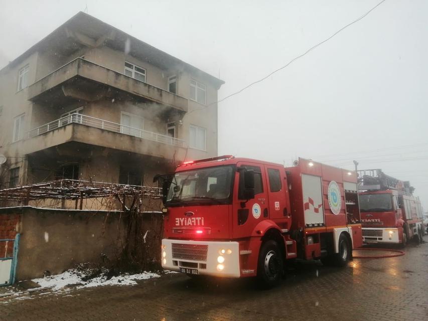 Tekirdağ'da ev yangını