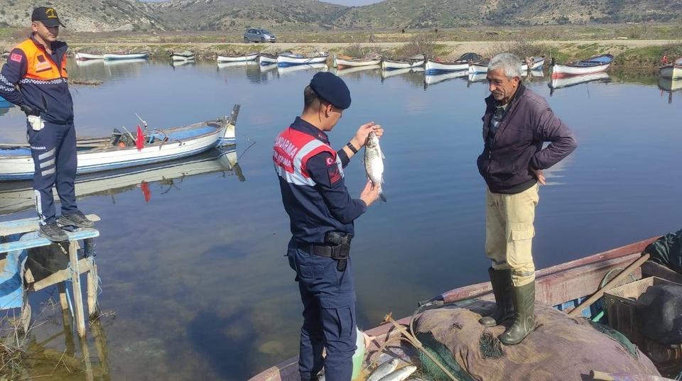 Bafa Gölü'nde jandarmadan sıkı denetim