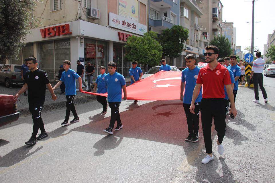 AYDIN'DA 19 MAYIS TÖRENLE KUTLANDI