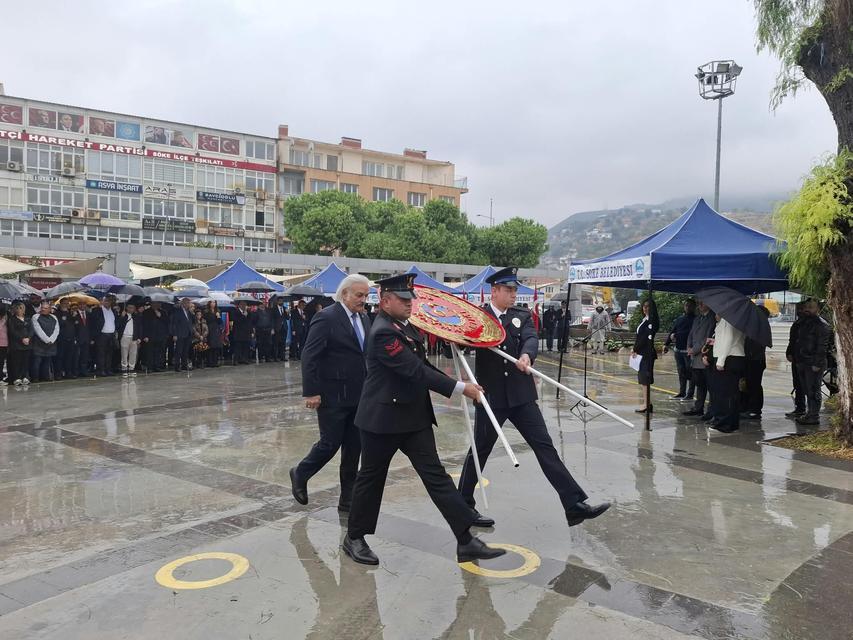 Söke’de Cumhuriyet coşkusu yağmur altında başladı