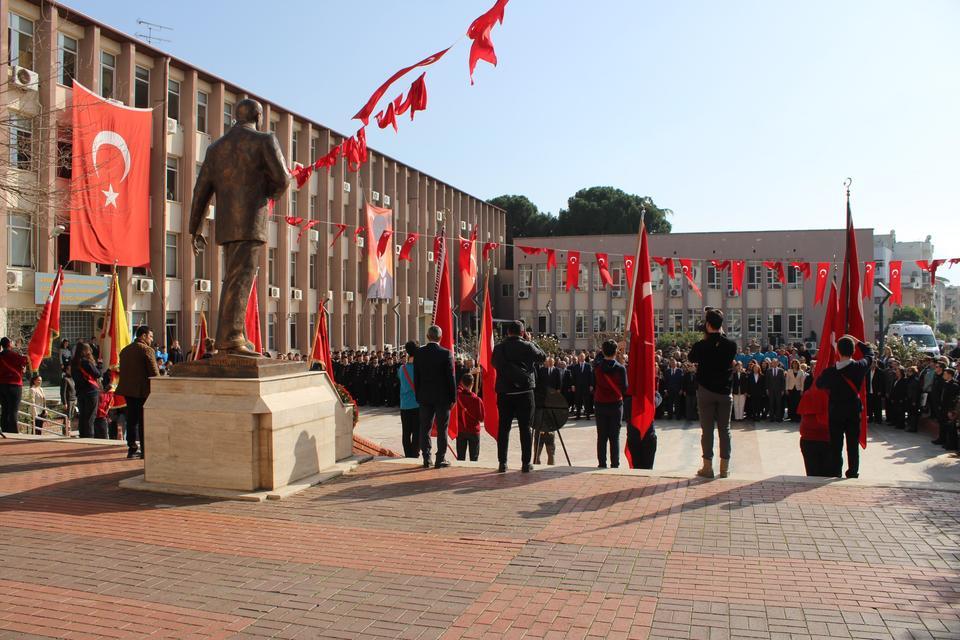 ATATÜRK'ÜN AYDIN'A GELİŞİ TÖRENLE KUTLANDI