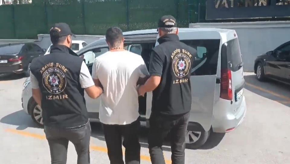 'CİNSEL SALDIRI' SUÇUNDAN 23 YIL HAPİSLE ARANAN ZANLI, BUCA'DA YAKALANDI