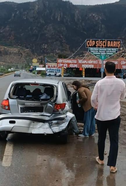 SÖKE'DE SAĞANAK YAĞIŞ KAZAYA NEDEN OLDU: 3 YARALI