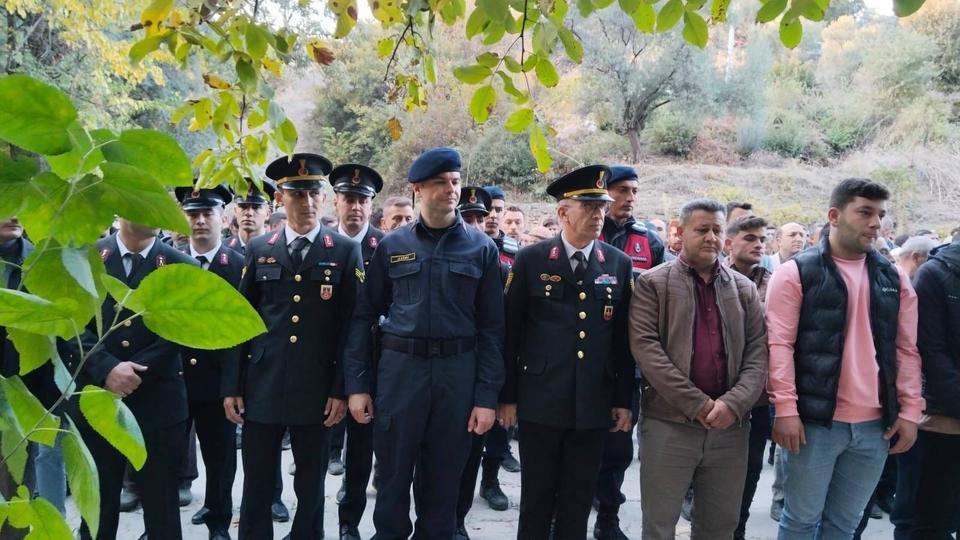 TERÖR GAZİSİ SARIER SON YOLCULUĞUNDA JANDARMA YALNIZ BIRAKMADI