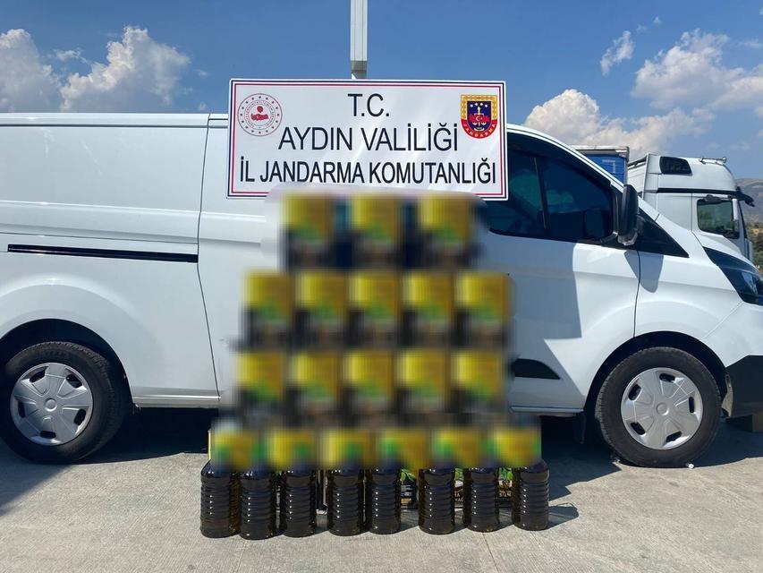 AYDIN'DA PİYASA DEĞERİ 262 BİN TL OLAN 750 LİTRE SAHTE ZEYTİNYAĞI YAKALANDI