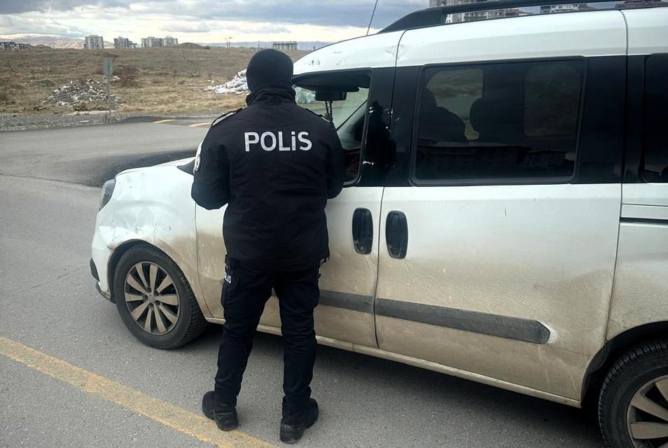 MALATYA'DA HUZUR VE GÜVEN UYGULAMASINDA 32 ŞAHIS YAKALANDI