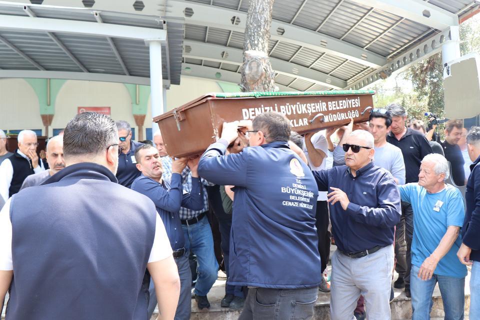 ERSUN YANAL'IN BABASI SON YOLCULUĞUNA UĞURLANDI