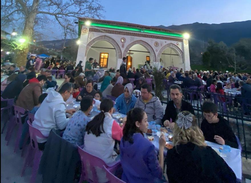 Çine’nin tarihi eski Koca Camii’nde Ramazan buluşması