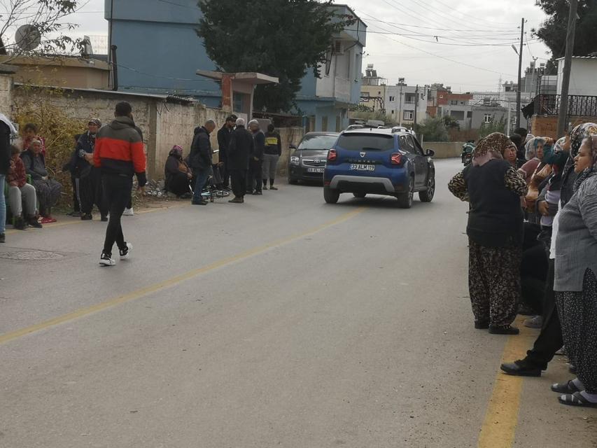 HAMİLE KARISINI SATIRLA ÖLDÜRDÜ, TORUNUNU ALIP KAÇTI CİNAYETİ İŞLEYEN VE TORUNUNU ALIP KAÇAN ŞÜPHELİ ŞAHSIN, DAHA ÖNCE BİR TAKSİCİYİ GASP EDİP ÖLDÜRDÜĞÜ, 8 AY ÖNCE DE TAHLİYE OLDUĞU ÖĞRENİLDİ