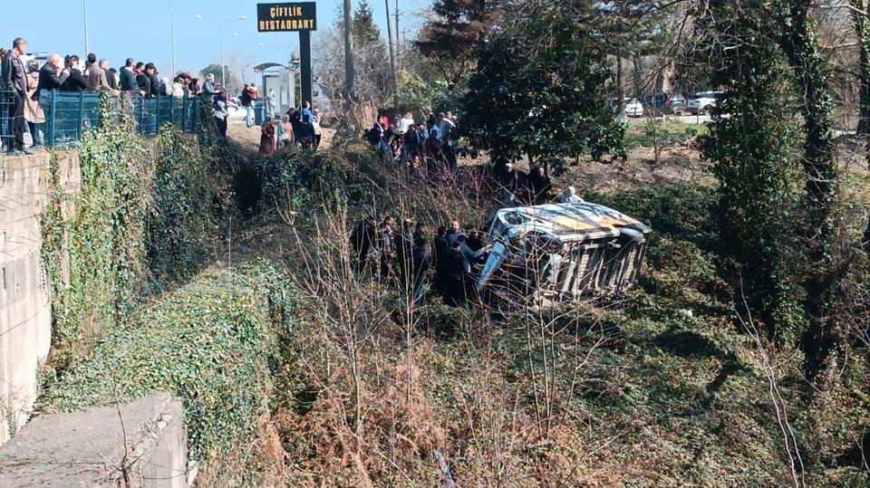 ORDU'DA ÇOCUK FUTBOLCULARI TAŞIYAN MİNİBÜS KAZA YAPTI: 7 YARALI