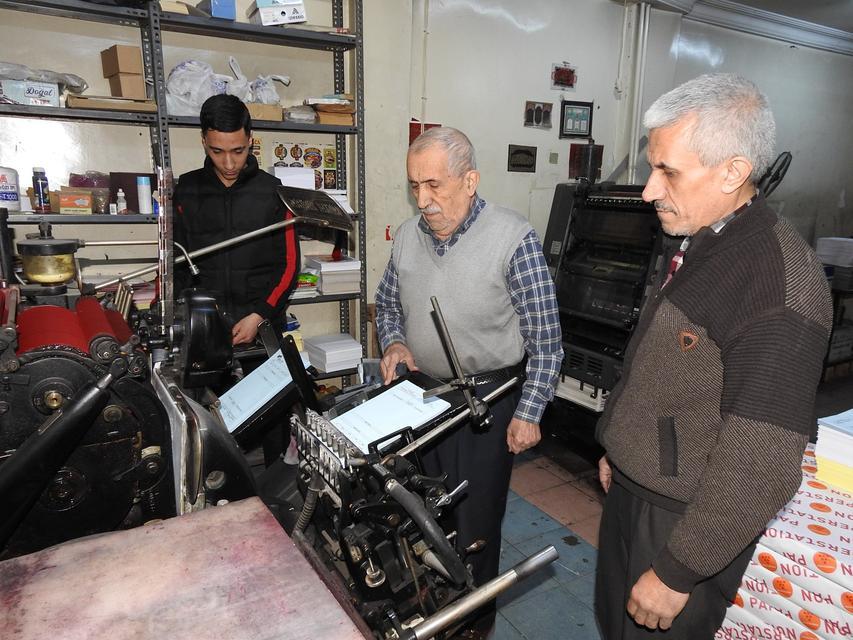 Dededen toruna üç kuşak bir arada matbaacılık yapıyor