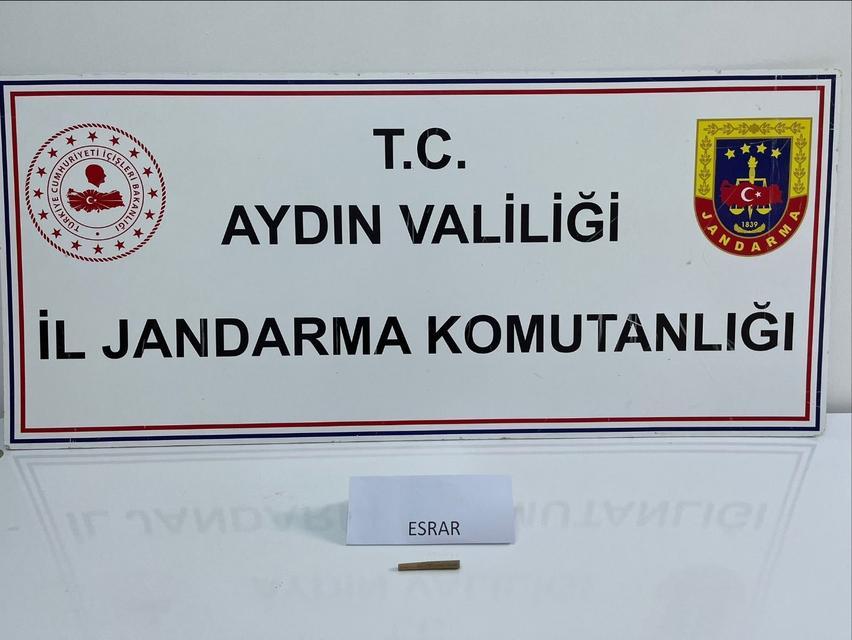 UYUŞTURUCU KULLANAN 9 ŞÜPHELİ YAKALANDI