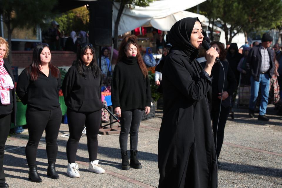 Toplumsal sorunlara ayna tutuyorlar