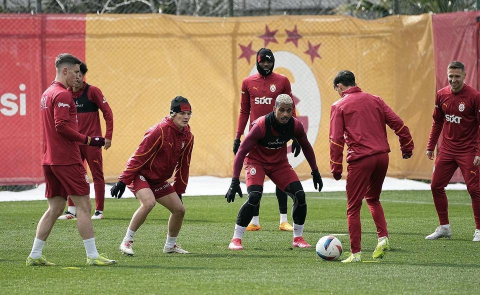 Galatasaray derbi hazırlıklarını tamamladı