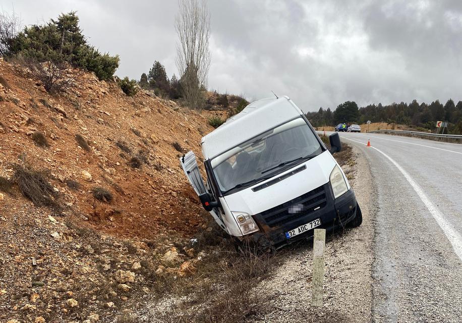 KONYA'DA TRAFİK KAZALARI: 3 YARALI