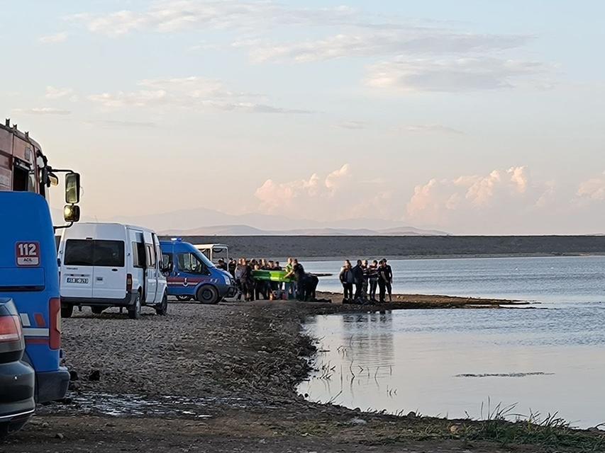 BARAJDA SUYUN İÇİNDE KAYBOLAN 5 KİŞİDEN 4'ÜNÜN CANSIZ BEDENİNE ULAŞILDI