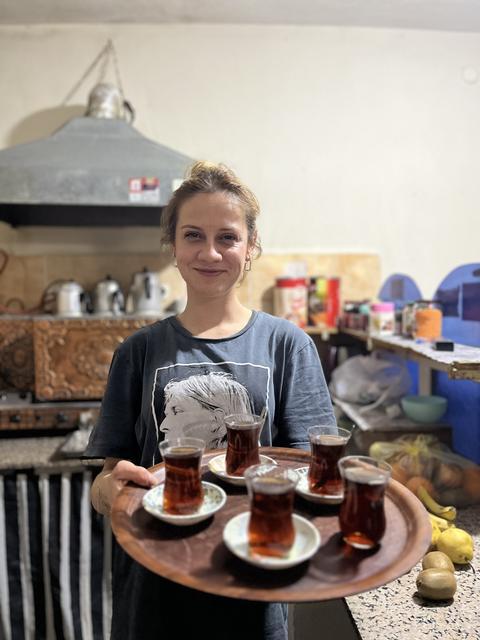 Aydın’ın Koçarlı ilçesi Sobuca Mahallesi’nde yaklaşık üç yıldır köy kahvesi işleten genç girişimci Figen İnece, kahvehaneyi kadınlar için kapattı.