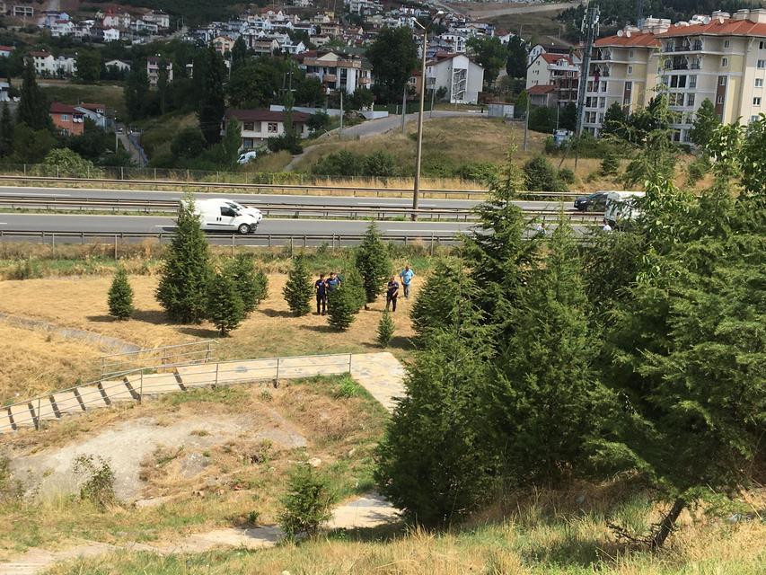 KAYIP KADIN ARANIRKEN ÇÜRÜMÜŞ CESET BULUNDU